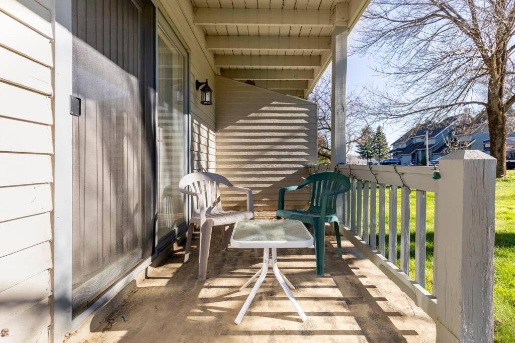Skiing, Hiking, Village Of Eville Mtn Escape Ellicottville Extérieur photo