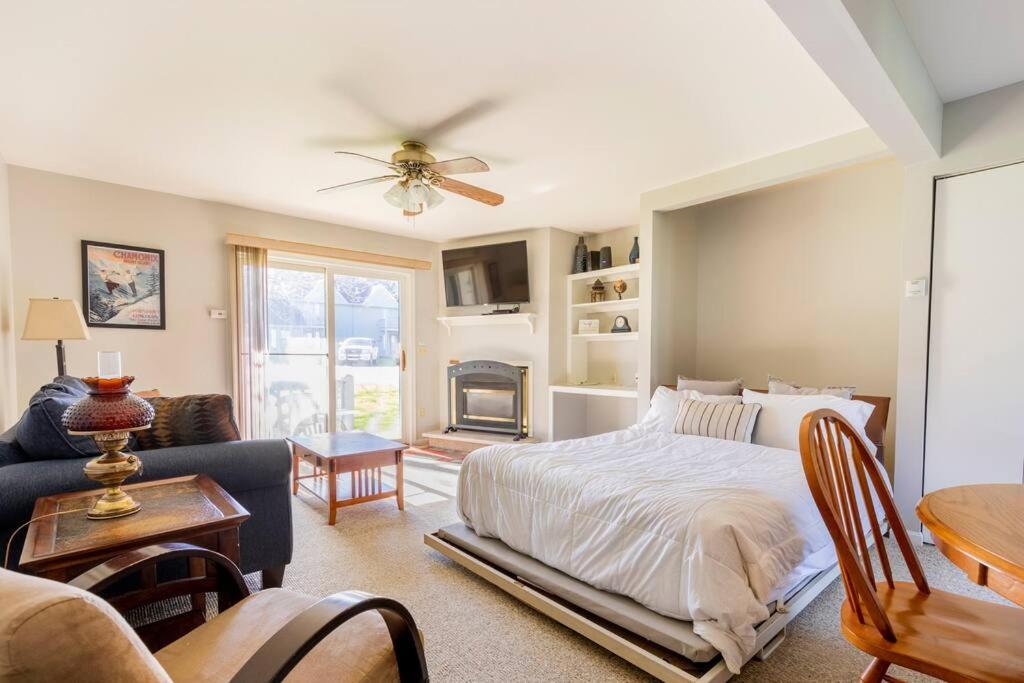 Skiing, Hiking, Village Of Eville Mtn Escape Ellicottville Extérieur photo