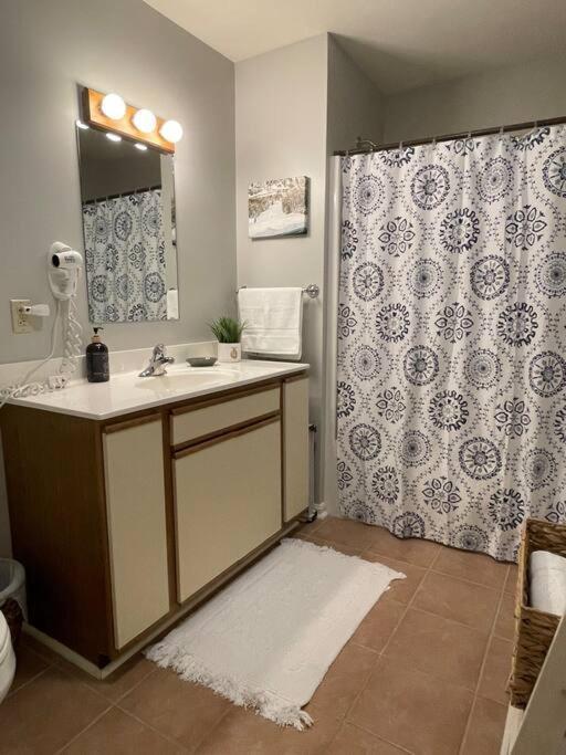 Skiing, Hiking, Village Of Eville Mtn Escape Ellicottville Extérieur photo